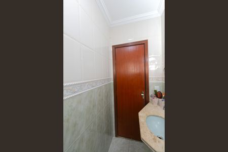 Casa à venda com 165m², 4 quartos e 2 vagasBanheiro Social 2