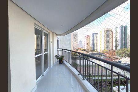 Apartamento à venda com 133m², 3 quartos e 2 vagasVaranda