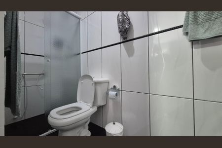 Casa à venda com 286m², 3 quartos e 5 vagas Casa à venda com 286m², 3 quartos e 5 vagasBanheiro da suíte