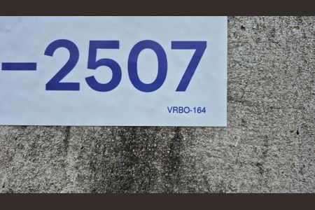 Casa à venda com 286m², 3 quartos e 5 vagas Casa à venda com 286m², 3 quartos e 5 vagasPlaquinha