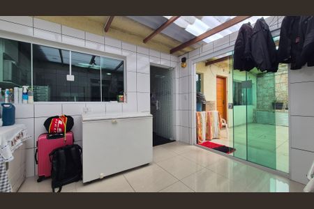 Casa à venda com 286m², 3 quartos e 5 vagas Casa à venda com 286m², 3 quartos e 5 vagasLavanderia