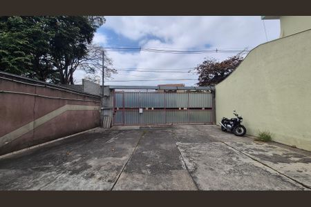 Casa à venda com 286m², 3 quartos e 5 vagas Casa à venda com 286m², 3 quartos e 5 vagasÁrea externa
