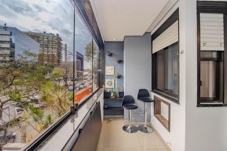Apartamento à venda com 65m², 2 quartos e 1 vagaVaranda