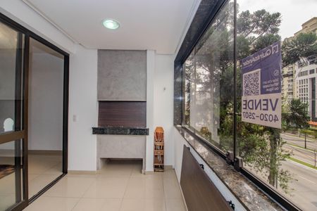 Apartamento à venda com 65m², 2 quartos e 1 vagaVaranda
