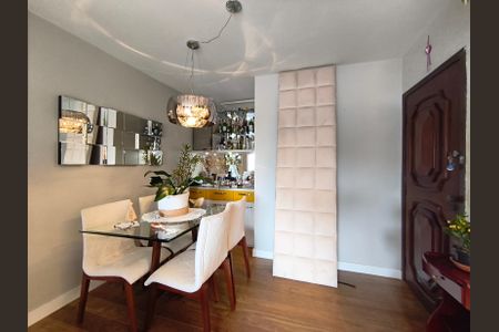 Apartamento à venda com 55m², 2 quartos e 1 vagaSala