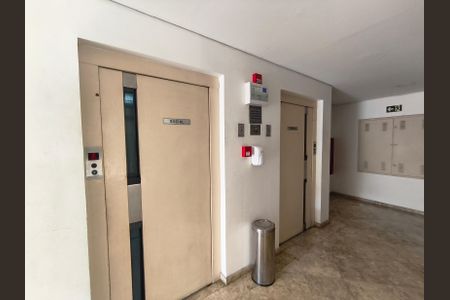 Apartamento à venda com 55m², 2 quartos e 1 vagaÁrea comum - Elevador