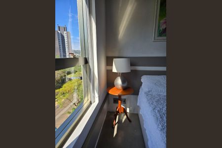 Quarto de apartamento à venda com 1 quarto, 70m² em Petrópolis, Porto Alegre