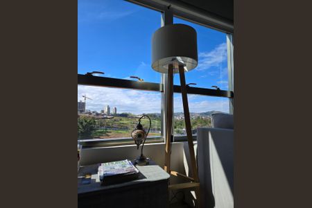 Apartamento à venda com 70m², 1 quarto e 1 vagaSala