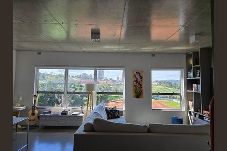 Sala de apartamento à venda com 1 quarto, 70m² em Petrópolis, Porto Alegre