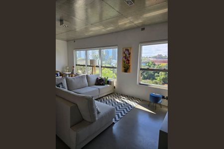 Sala de apartamento à venda com 1 quarto, 70m² em Petrópolis, Porto Alegre