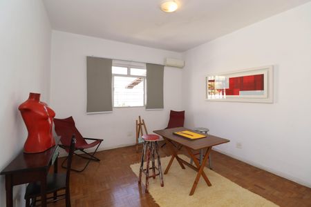 Casa à venda com 110m², 2 quartos e 2 vagas Casa à venda com 110m², 2 quartos e 2 vagasQuarto 1