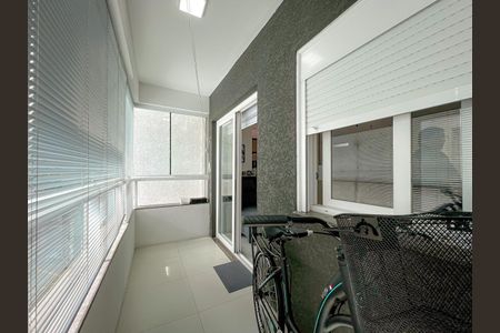 Apartamento à venda com 62m², 2 quartos e 1 vaga Apartamento à venda com 62m², 2 quartos e 1 vagaSacada