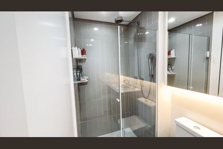 Apartamento à venda com 69m², 2 quartos e 1 vaga Apartamento à venda com 69m², 2 quartos e 1 vagaBanheiro Social