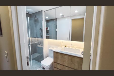Apartamento à venda com 69m², 2 quartos e 1 vaga Apartamento à venda com 69m², 2 quartos e 1 vagaBanheiro Social