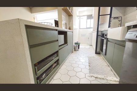 Apartamento à venda com 69m², 2 quartos e 1 vaga Apartamento à venda com 69m², 2 quartos e 1 vagaCozinha e Área de Serviço