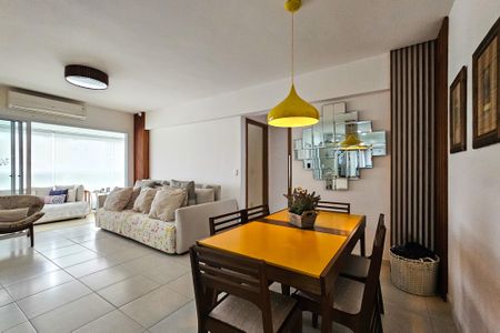 Sala de apartamento para alugar com 3 quartos, 145m² em Jardim das Conchas, Guarujá