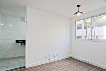 Sala de apartamento à venda com 2 quartos, 43m² em Vila Anastácio, São Paulo