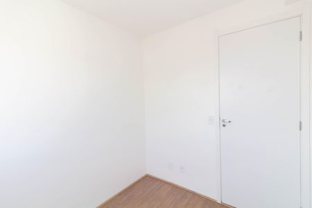 Quarto 2 de apartamento para alugar com 2 quartos, 430540m² em Vila Carmosina, São Paulo