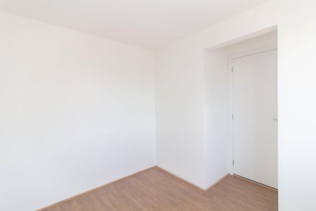 Quarto 1 de apartamento para alugar com 2 quartos, 430540m² em Vila Carmosina, São Paulo