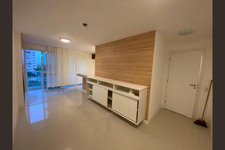 Sala de apartamento para alugar com 2 quartos, 78m² em Barra Olímpica, Rio de Janeiro