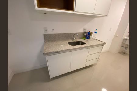 Cozinha de apartamento para alugar com 2 quartos, 78m² em Barra Olímpica, Rio de Janeiro