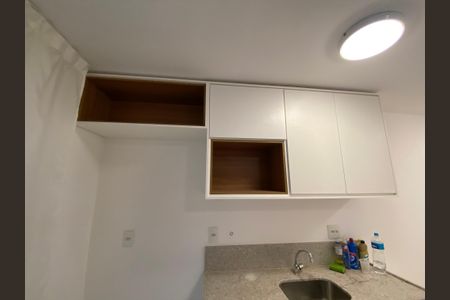 Cozinha de apartamento para alugar com 2 quartos, 78m² em Barra Olímpica, Rio de Janeiro
