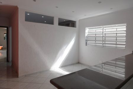 Casa à venda com 294m², 3 quartos e 2 vagas Casa à venda com 294m², 3 quartos e 2 vagasCozinha