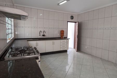 Casa à venda com 294m², 3 quartos e 2 vagas Casa à venda com 294m², 3 quartos e 2 vagasCozinha