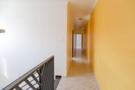 Casa à venda com 294m², 3 quartos e 2 vagas Casa à venda com 294m², 3 quartos e 2 vagasCorredor