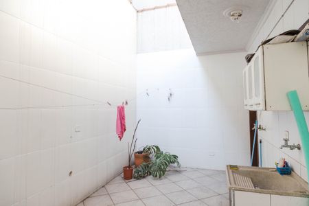 Casa à venda com 294m², 3 quartos e 2 vagas Casa à venda com 294m², 3 quartos e 2 vagasLavanderia