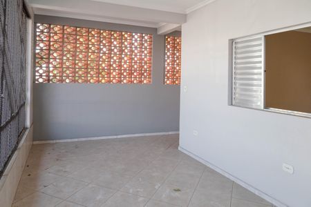 Casa à venda com 294m², 3 quartos e 2 vagas Casa à venda com 294m², 3 quartos e 2 vagasSacada /Sala