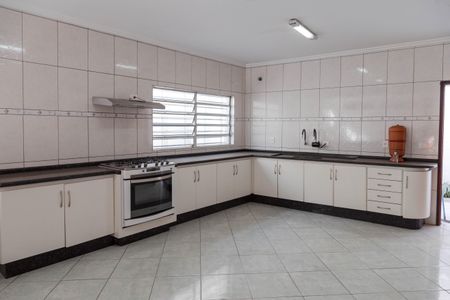 Casa à venda com 294m², 3 quartos e 2 vagas Casa à venda com 294m², 3 quartos e 2 vagasCozinha