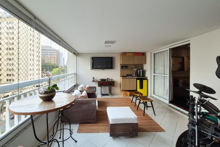 Apartamento à venda com 204m², 3 quartos e 3 vagasVaranda da Sala