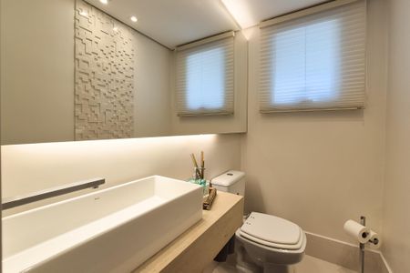 Apartamento à venda com 204m², 3 quartos e 3 vagasLavabo da Sala de Jantar