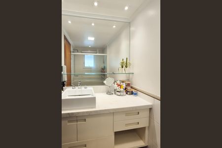 Apartamento à venda com 204m², 3 quartos e 3 vagasBanheiro da Suíte
