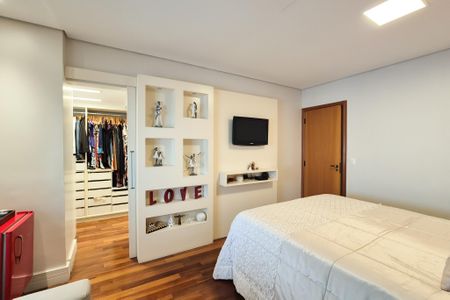 Apartamento à venda com 204m², 3 quartos e 3 vagasSuíte 1