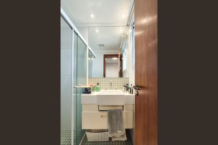 Apartamento à venda com 204m², 3 quartos e 3 vagasBanheiro da Suíte 2