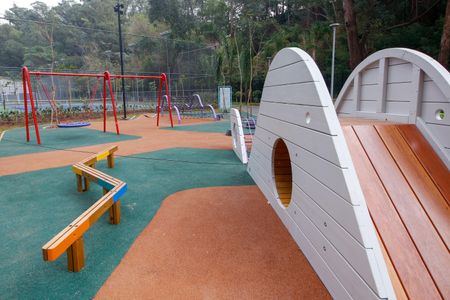 Apartamento para alugar com 186m², 3 quartos e 2 vagas Apartamento para alugar com 186m², 3 quartos e 2 vagasÁrea comum - Playground