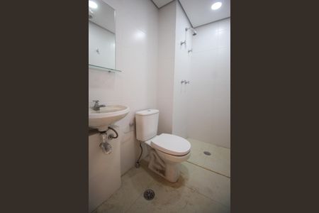 Apartamento para alugar com 186m², 3 quartos e 2 vagasBanheiro de Serviço