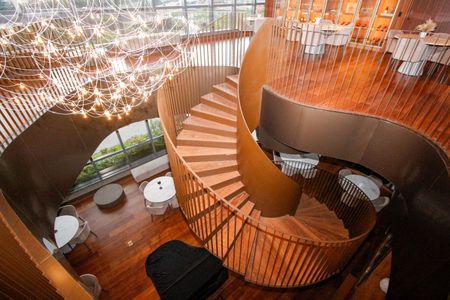 Apartamento para alugar com 186m², 3 quartos e 2 vagas Apartamento para alugar com 186m², 3 quartos e 2 vagasÁrea comum - Salão de festas