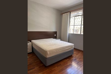 Apartamento para alugar com 137m², 4 quartos e 1 vaga Apartamento para alugar com 137m², 4 quartos e 1 vagaQuarto