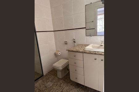Apartamento para alugar com 137m², 4 quartos e 1 vaga Apartamento para alugar com 137m², 4 quartos e 1 vagaBanheiro
