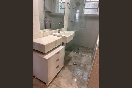 Apartamento para alugar com 137m², 4 quartos e 1 vaga Apartamento para alugar com 137m², 4 quartos e 1 vagaBanheiro