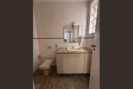 Apartamento para alugar com 137m², 4 quartos e 1 vaga Apartamento para alugar com 137m², 4 quartos e 1 vagaBanheiro