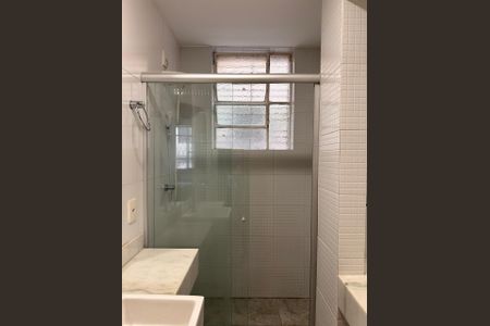 Apartamento para alugar com 137m², 4 quartos e 1 vaga Apartamento para alugar com 137m², 4 quartos e 1 vagaBanheiro