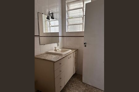 Apartamento para alugar com 137m², 4 quartos e 1 vaga Apartamento para alugar com 137m², 4 quartos e 1 vagaBanheiro