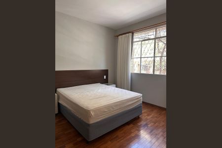Apartamento para alugar com 137m², 4 quartos e 1 vaga Apartamento para alugar com 137m², 4 quartos e 1 vagaQuarto