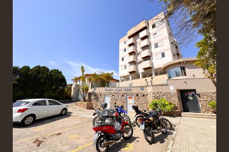 Apartamento para alugar com 67m², 2 quartos e 1 vagaFachada