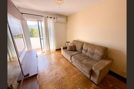 Apartamento para alugar com 67m², 2 quartos e 1 vagaSala