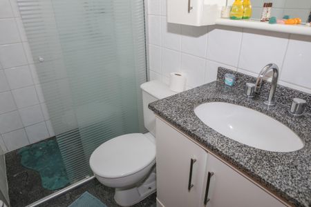Apartamento à venda com 96m², 2 quartos e 2 vagasBanheiro da Suíte 2